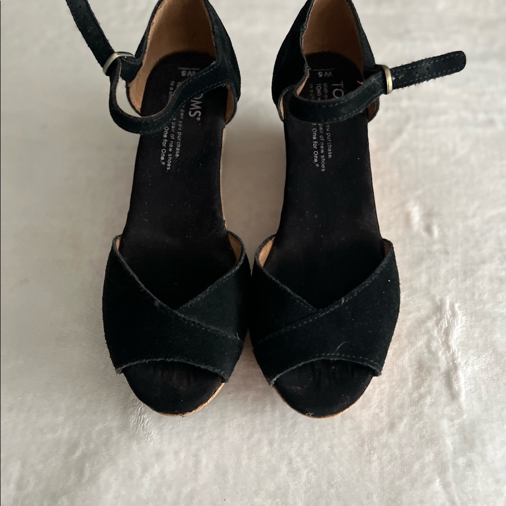 Toms wedges !